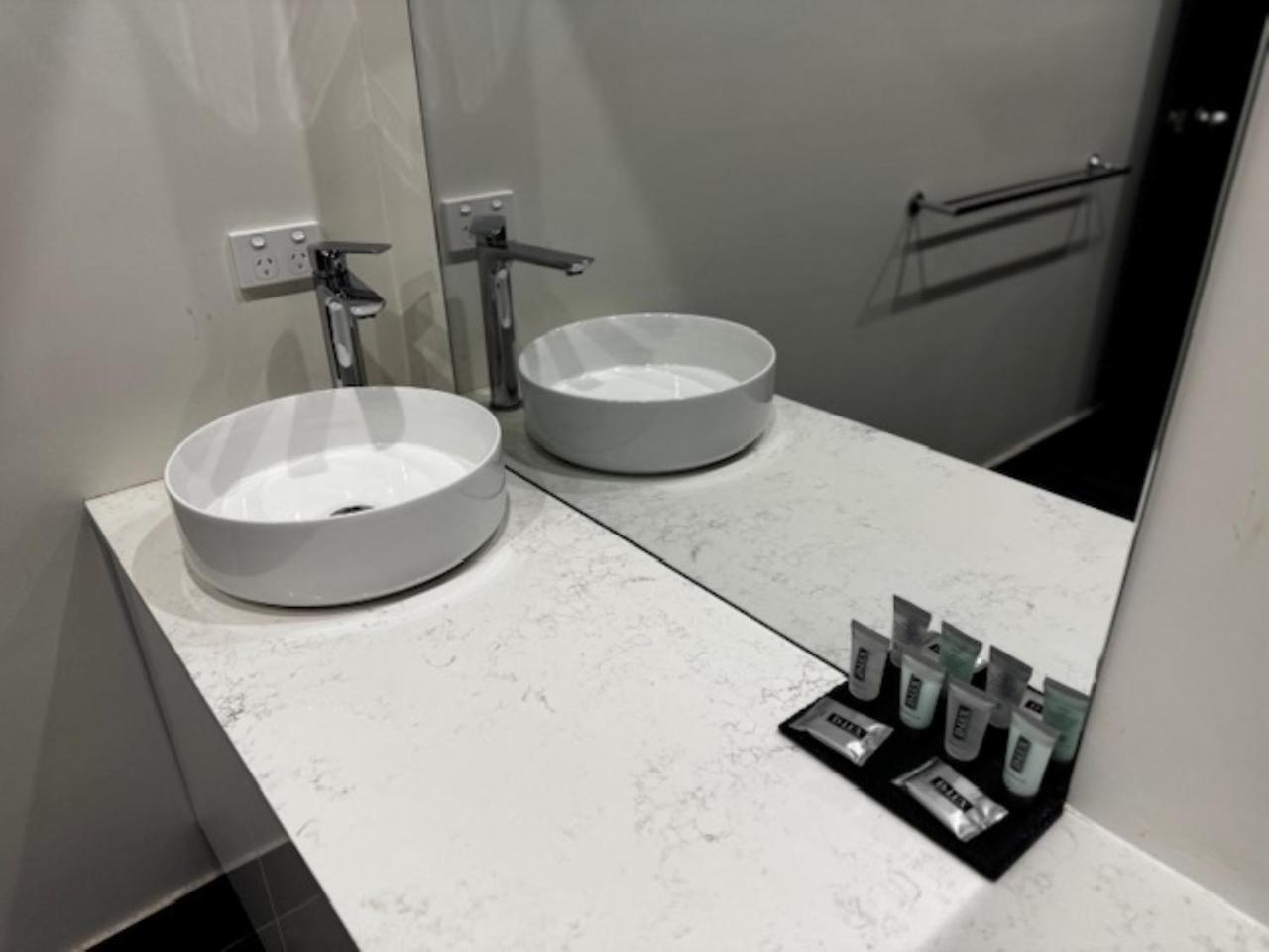 Romano'S Hotel & Suites Wagga Wagga Exteriér fotografie